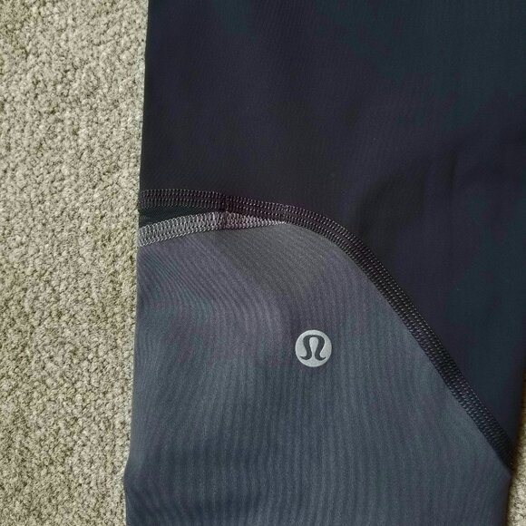 Lululemon Colour Me Ombre Tight 28" NULUX in Black / Obsidian / Titanium, size 6 - Picture 8 of 11
